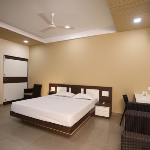 Ac Deluxe Room